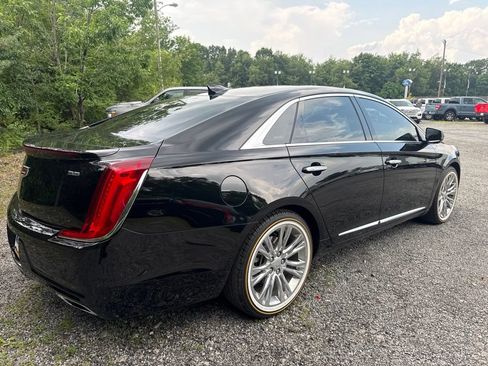 Used 2018 Cadillac XTS Luxury w/ Driver Awareness Package AWD/4WD image 9
