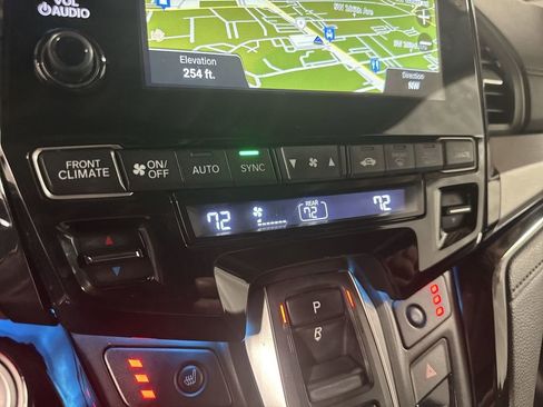 Used 2022 Honda Odyssey Touring image 22