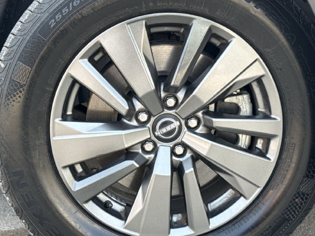 Used 2022 Nissan Pathfinder SV FWD image 9