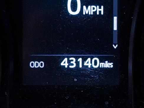 Used 2023 Toyota Camry LE image 31