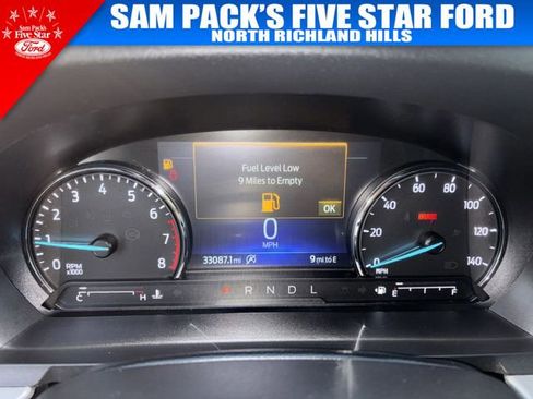 Used 2024 Ford Explorer XLT image 24