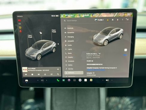 Used 2021 Tesla Model Y Long Range image 18