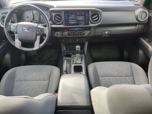 Used 2017 Toyota Tacoma SR5 image 21