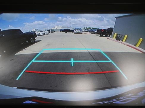 Used 2020 Toyota C-HR LE FWD image 17