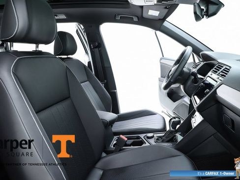 Used 2024 Volkswagen Tiguan SE R-Line AWD/4WD image 75