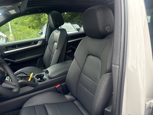 Certified 2026 Porsche Cayenne AWD/4WD image 14