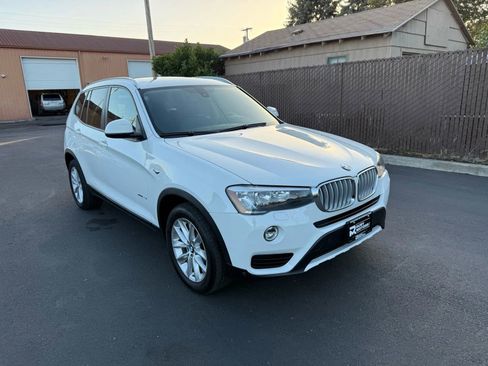 Used 2016 BMW X3 xDrive28i image 3