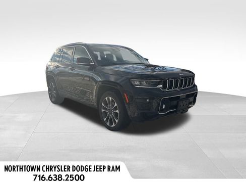 Used 2023 Jeep Grand Cherokee Overland w/ Luxury Tech Group IV image 1