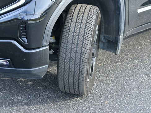 Used 2025 GMC Sierra 1500 Elevation image 33