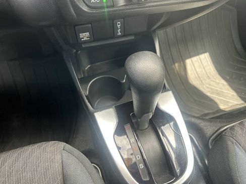 Used 2018 Honda Fit EX image 21
