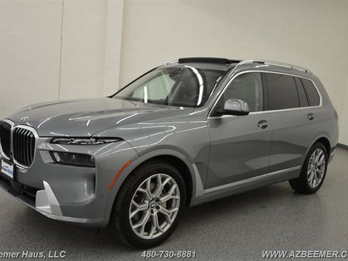 Used 2025 BMW X7 xDrive40i image 3