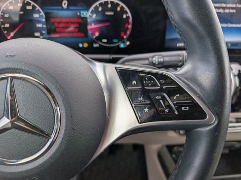 Used 2024 Mercedes-Benz GLA 250 4MATIC image 24