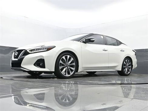 Used 2023 Nissan Maxima Platinum w/ Sport Mat Group image 31