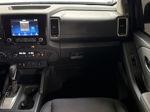 Used 2024 Nissan Frontier SV w/ Hardbody Edition AWD/4WD image 28