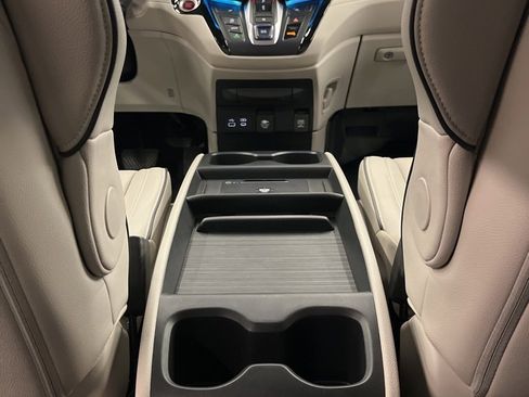 Used 2025 Honda Odyssey Touring image 31