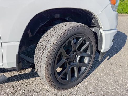 Used 2020 RAM 1500 Big Horn AWD/4WD image 11