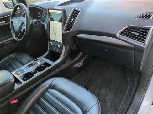 Certified 2024 Ford Edge SEL w/ Convenience Package image 22