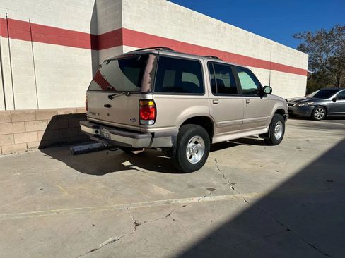 Used 1997 Ford Explorer 4WD 4-Door image 6