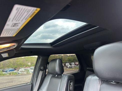 Used 2019 Dodge Durango R/T w/ Blacktop Package AWD/4WD image 19