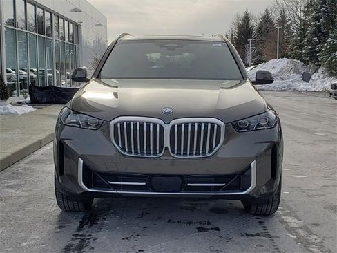 New 2026 BMW X5 xDrive50e w/ Climate Comfort Package image 2