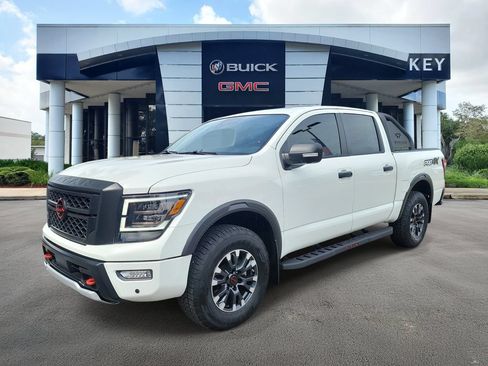 Used 2023 Nissan Titan PRO-4X w/ Pro-4x Convenience Package AWD/4WD image 2