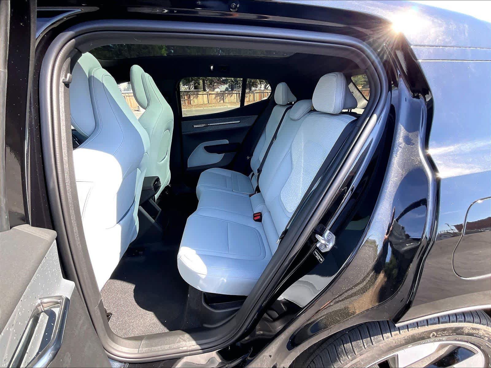 New 2026 Volvo EX30 Ultra w/ Climate Package AWD/4WD image 12