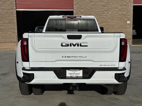 New 2026 GMC Sierra 3500 Denali Ultimate w/ LPO, Black Badging Package image 14