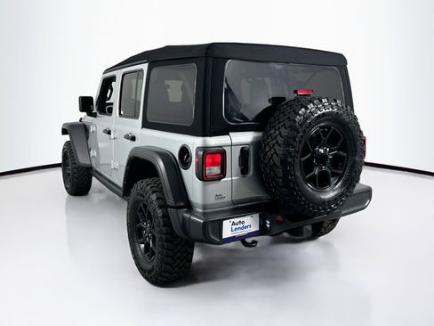 Used 2024 Jeep Wrangler Willys image 7
