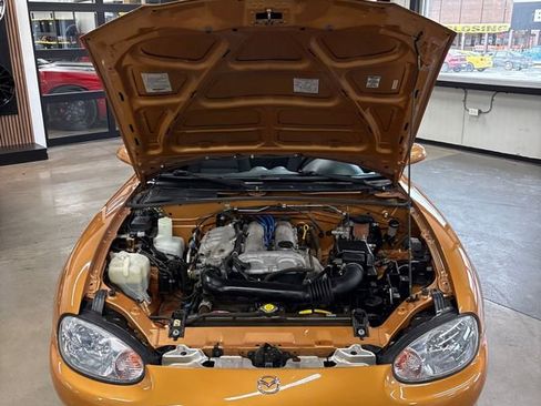 Used 2000 MAZDA MX-5 Miata image 46