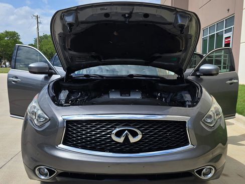 Used 2015 INFINITI QX70 2WD w/ Premium Package image 16