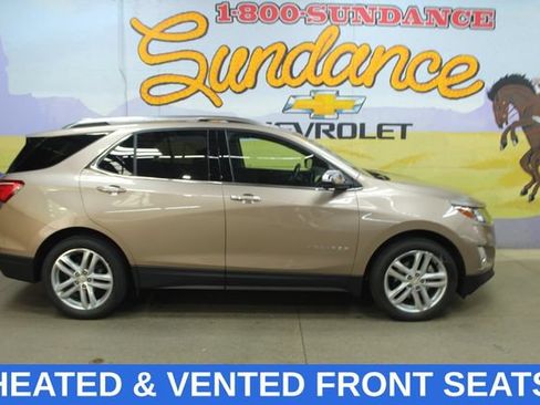 Used 2018 Chevrolet Equinox Premier FWD image 1