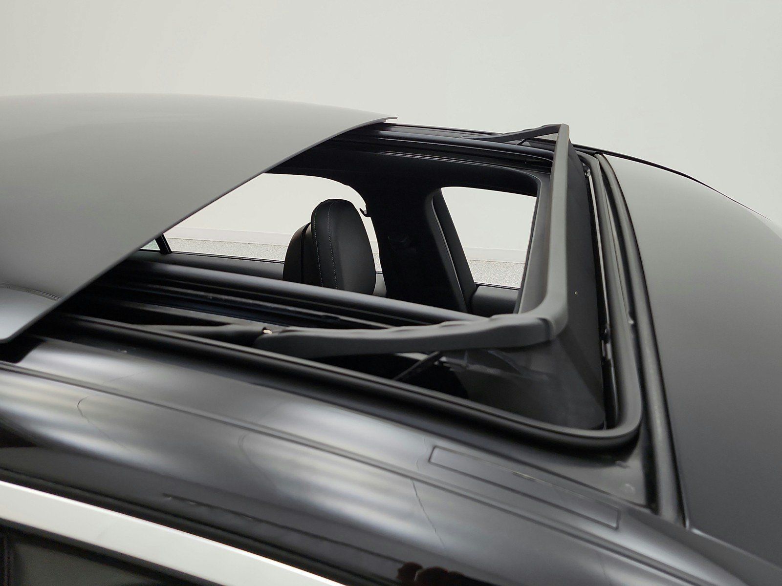 Used 2024 Mercedes-Benz C 300 Sedan image 19