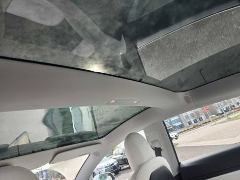 Used 2020 Tesla Model 3 Standard Range image 22