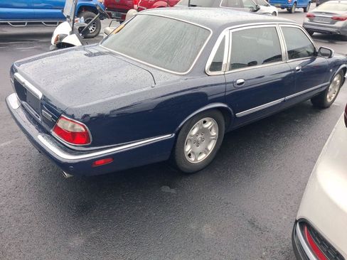 Used 2002 Jaguar XJ8 L RWD image 3