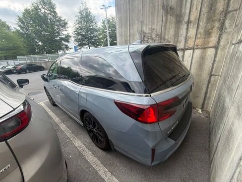 Used 2025 Honda Odyssey Sport-L image 5