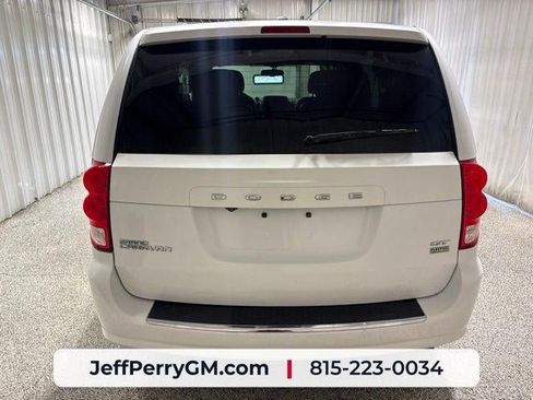 Used 2017 Dodge Grand Caravan GT FWD image 4