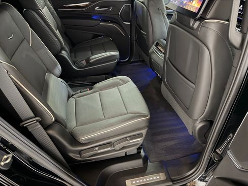 Certified 2023 Cadillac Escalade Premium Luxury w/ Performance Package AWD/4WD image 48