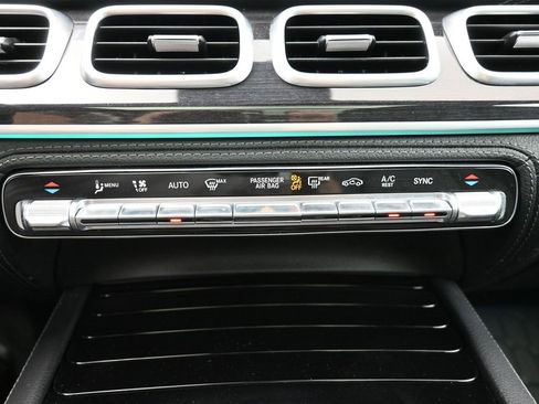 Used 2021 Mercedes-Benz GLE 450 4MATIC image 16