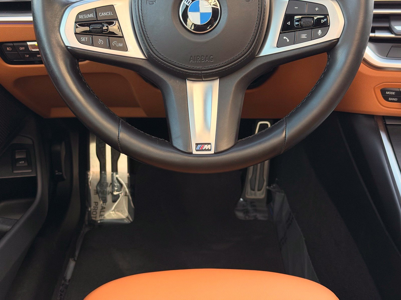 Used 2022 BMW 330i Sedan w/ M Sport Package RWD image 39