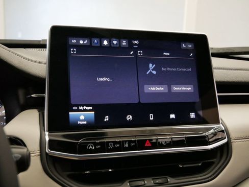 New 2025 Jeep Compass Limited image 33