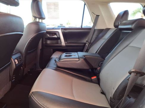 Used 2016 Toyota 4Runner SR5 image 20