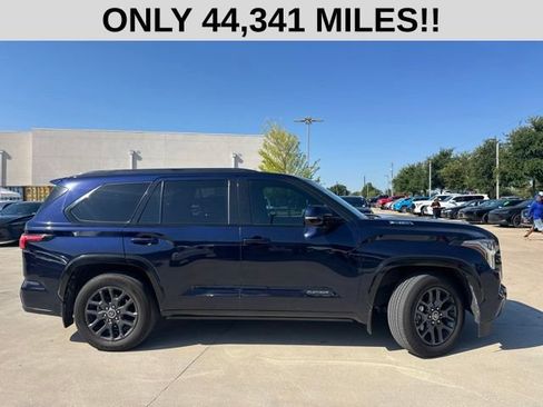 Used 2023 Toyota Sequoia Platinum AWD/4WD image 2