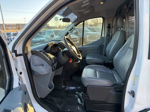 Used 2015 Ford Transit 150 Base image 9