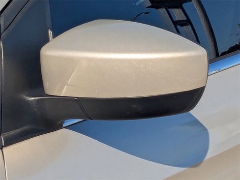 Used 2017 Ford Escape SE image 11