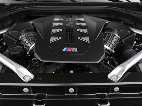 Used 2025 BMW X5 M60i image 3