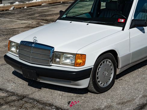 Used 1991 Mercedes-Benz 190 E 2.6 image 6