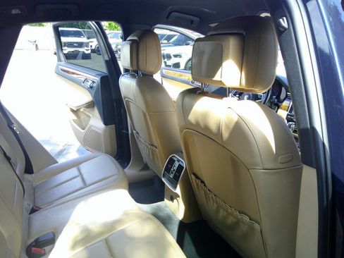 Used 2019 Porsche Macan AWD/4WD image 76