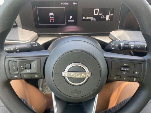 New 2025 Nissan Kicks SV w/ SV Premium Package image 21