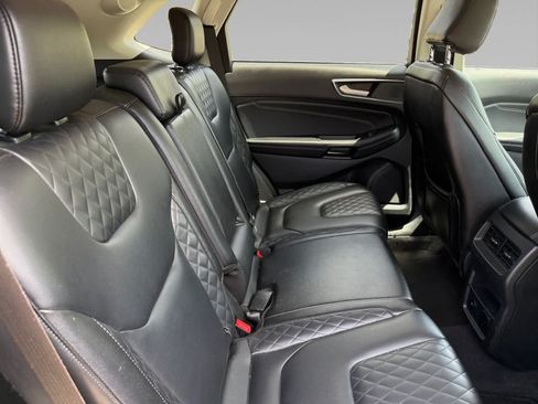 Used 2023 Ford Edge Titanium AWD/4WD image 12