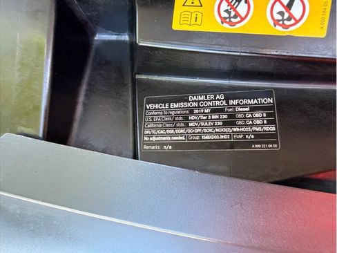 Used 2019 Mercedes-Benz Sprinter 170 w/ Driver Convenience Package image 23